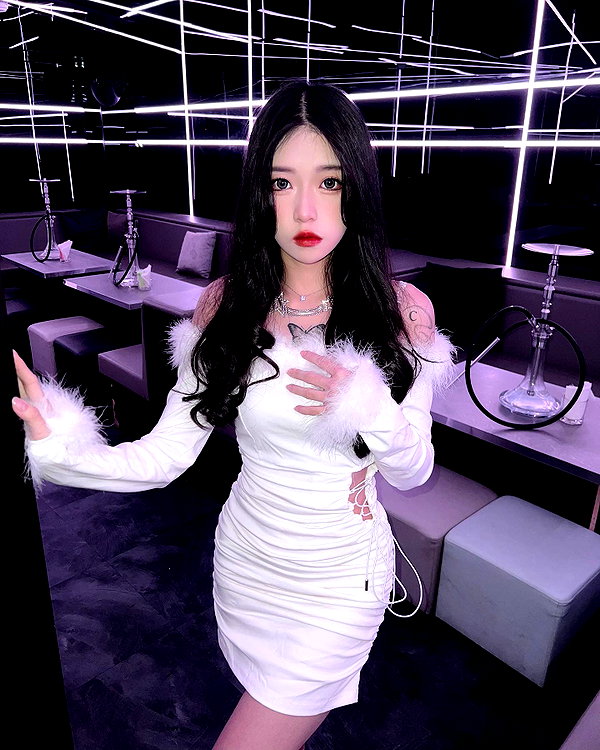 nixqq.425_ instagram image archive image