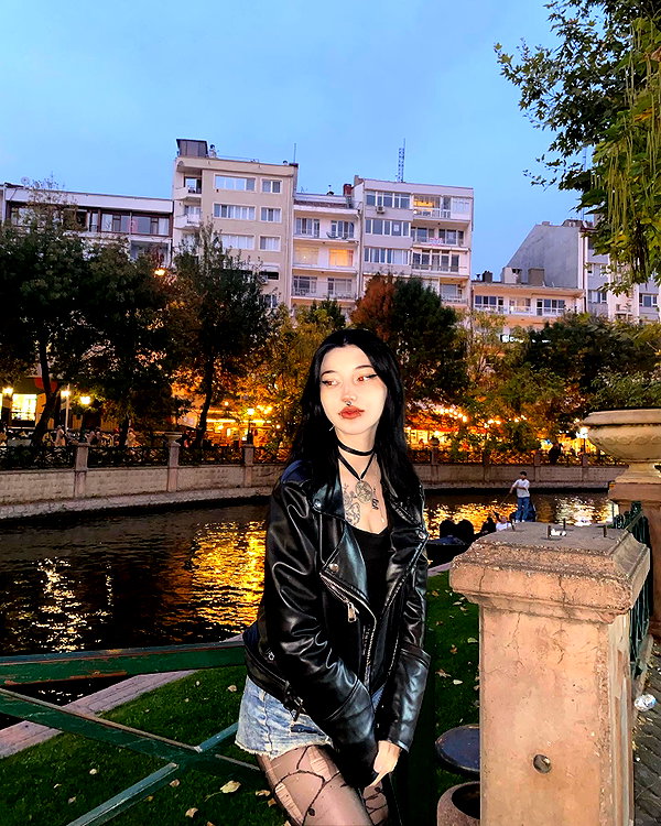 madamist_ instagram image archive image