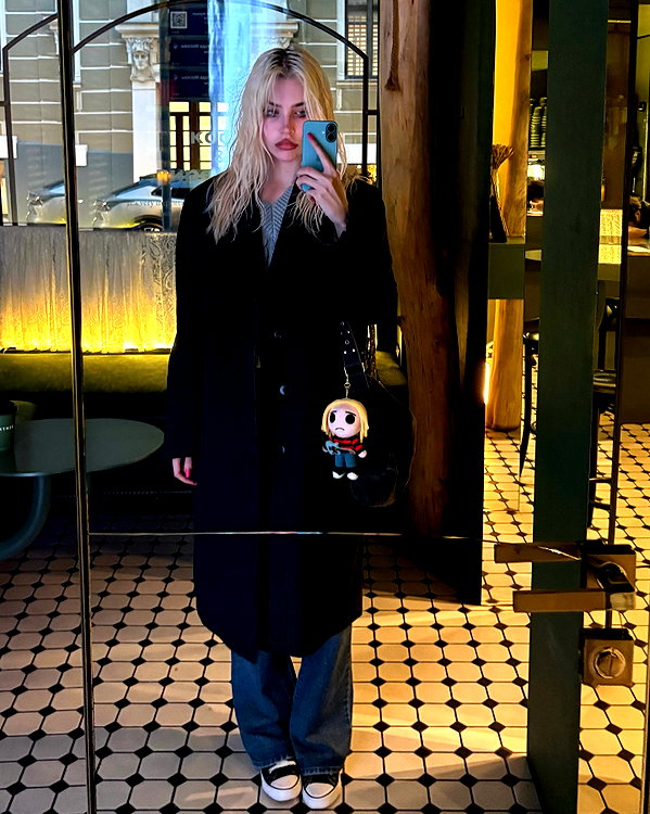 anya4everr instagram image archive image