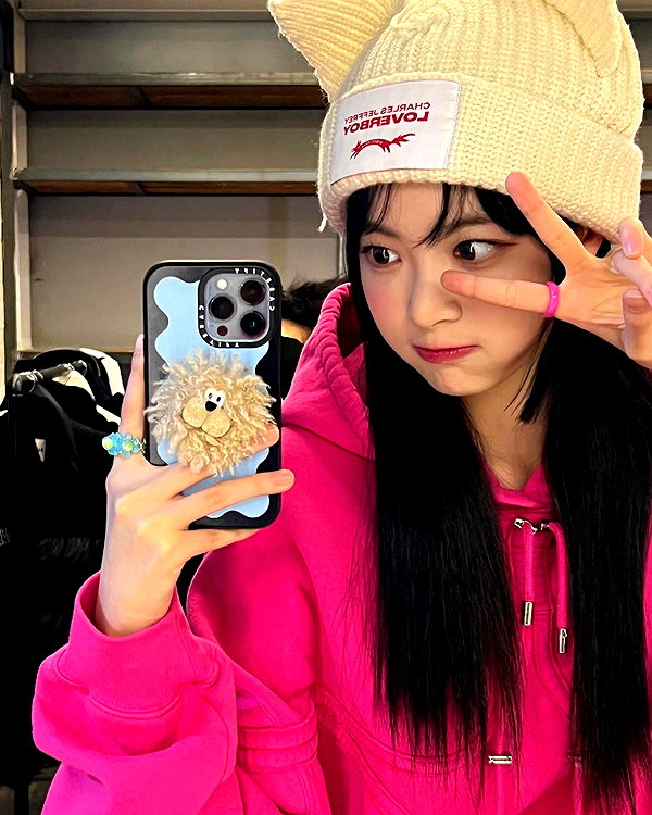 hhh.e_c.v instagram image archive image
