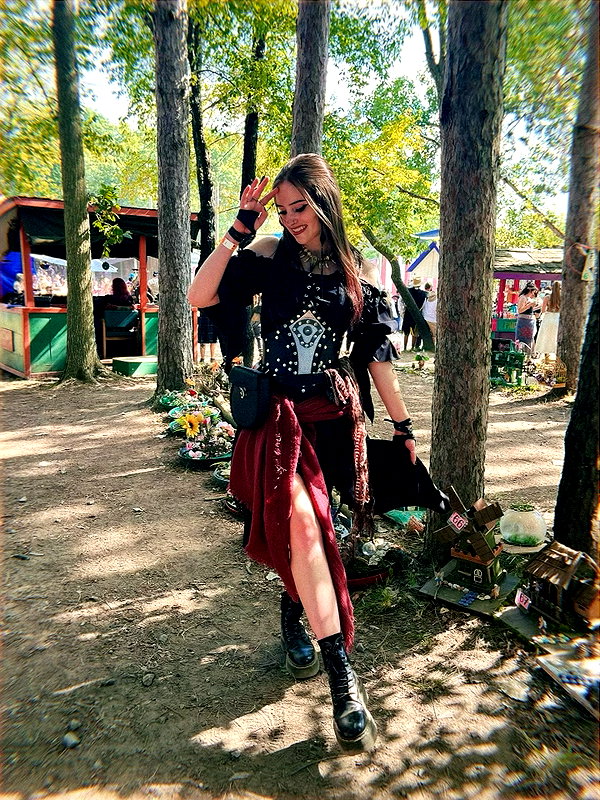 megann_eliizabeth instagram image archive image