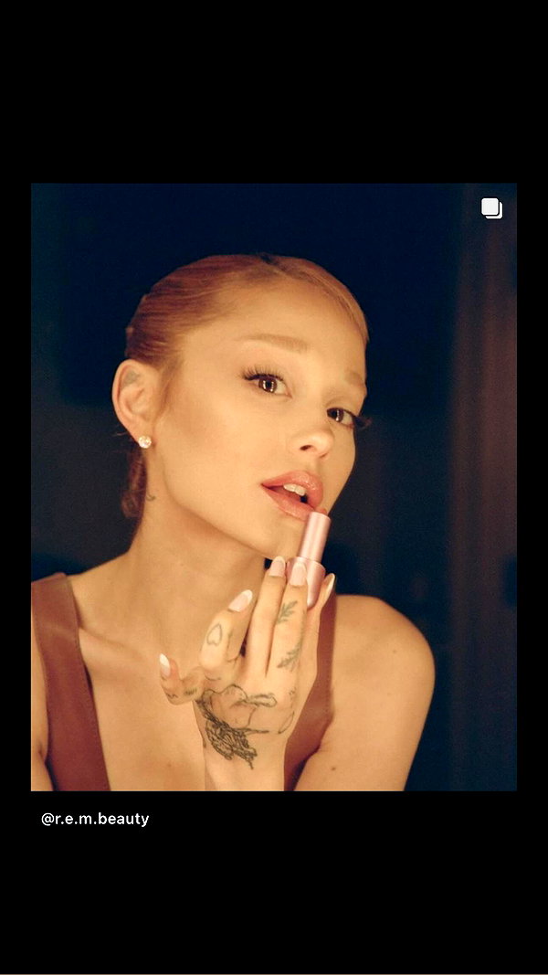 arianagrande instagram image archive image