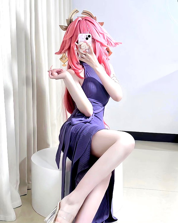 gallery_cosplayer instagram image archive image