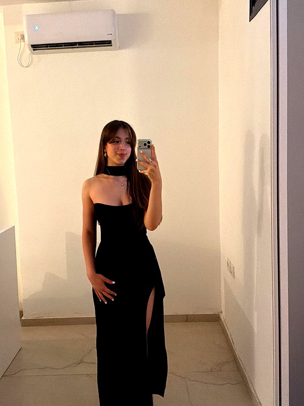 lia_ey99 instagram image archive image