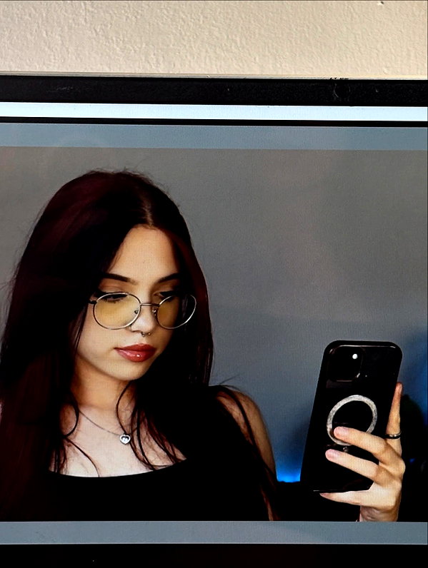 _roniira instagram image archive image