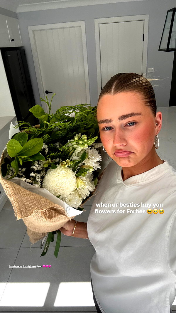 sophadophaa_ instagram image archive image