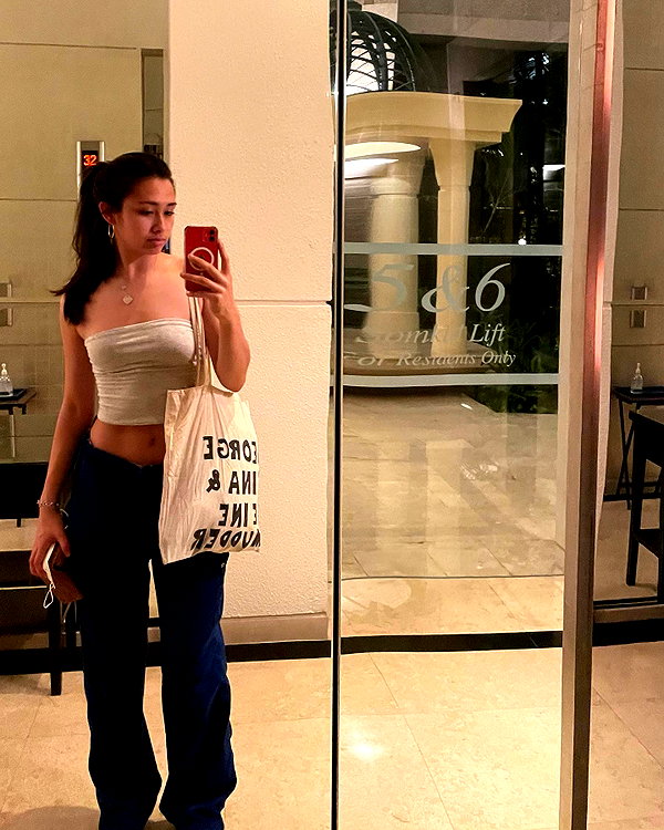 cait.knight instagram image archive image