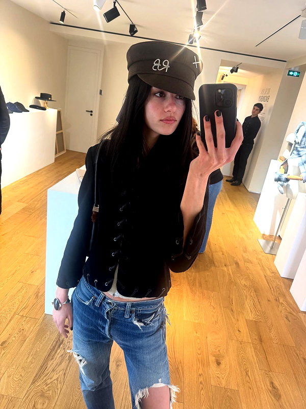 reneeebeller instagram image archive image