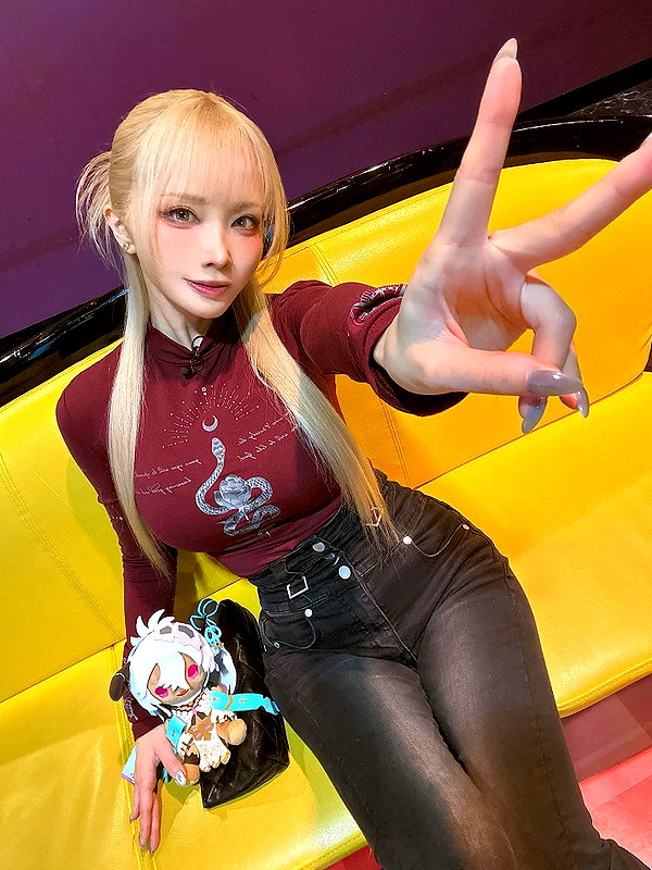 sithle011 instagram image archive image