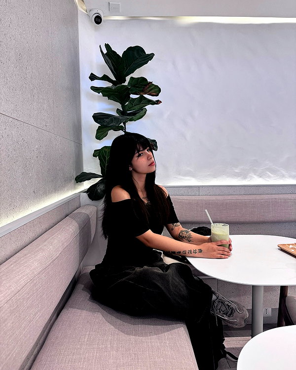 connie.01j instagram image archive image