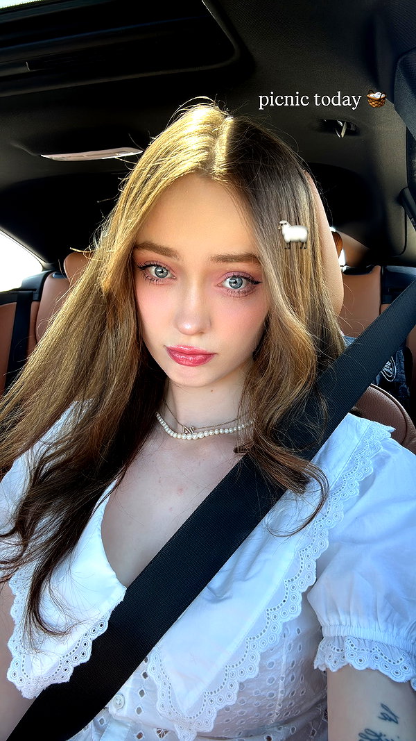 1uvgabi instagram image archive image
