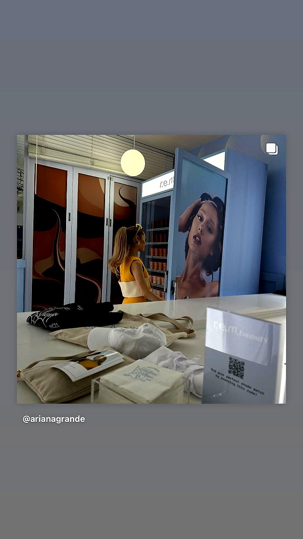 arianagrande instagram image archive image