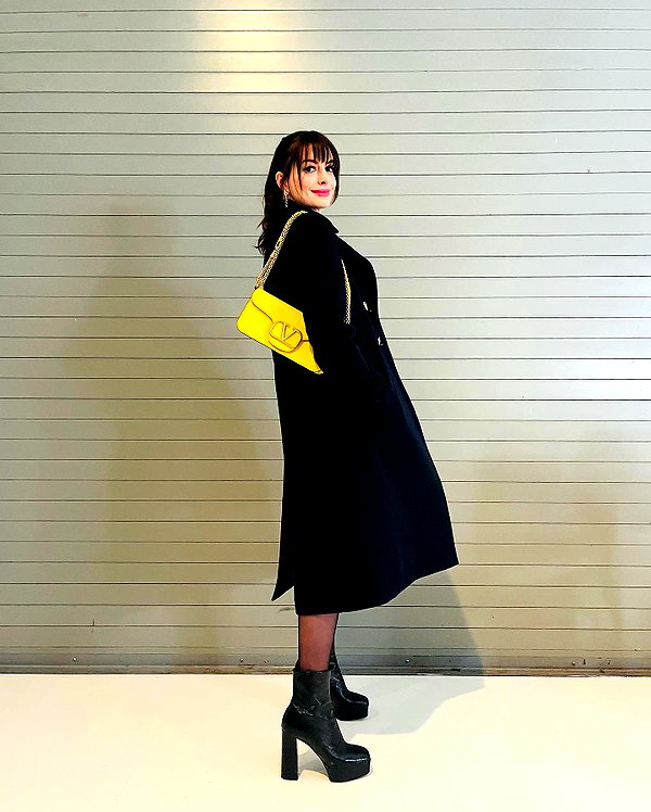 annehathaway instagram image archive image