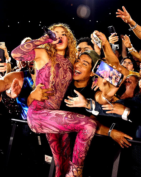 shakira instagram image archive image