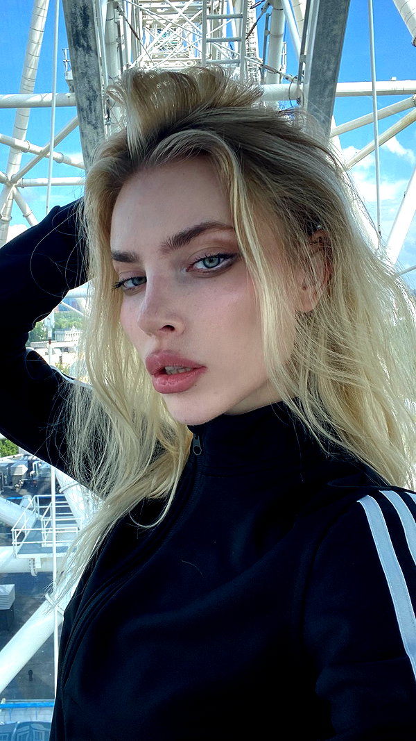 alien.hanna instagram image archive image