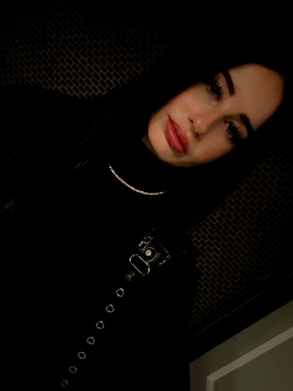 deserveeanna instagram image archive image