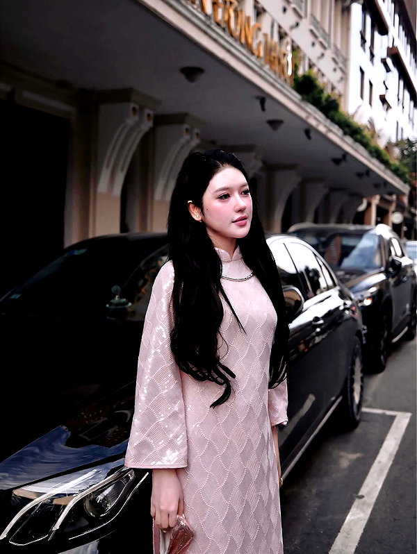 lyhythuedoxinh instagram image archive image
