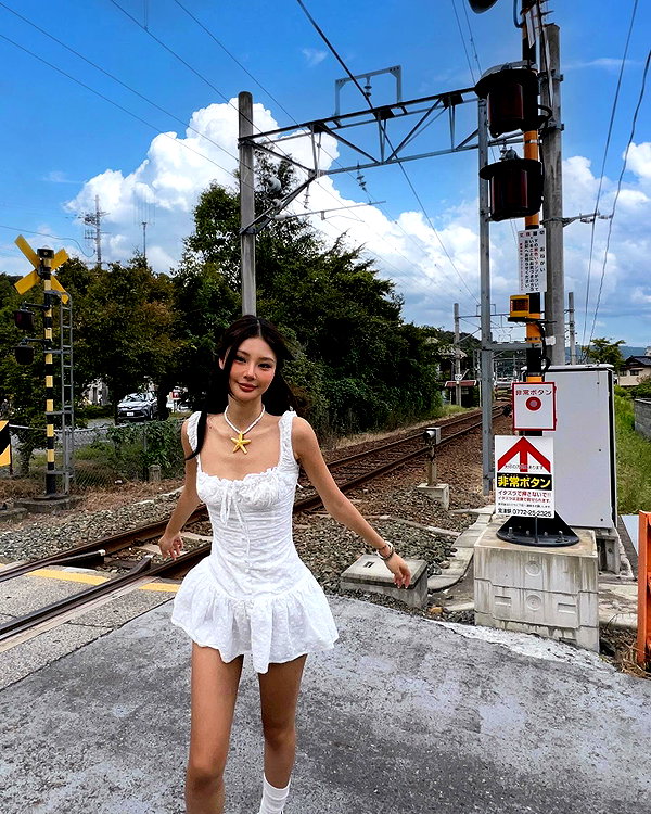 ll.lu1s instagram image archive image