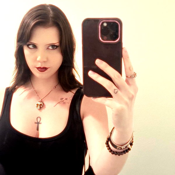 haileylayfield instagram image archive image