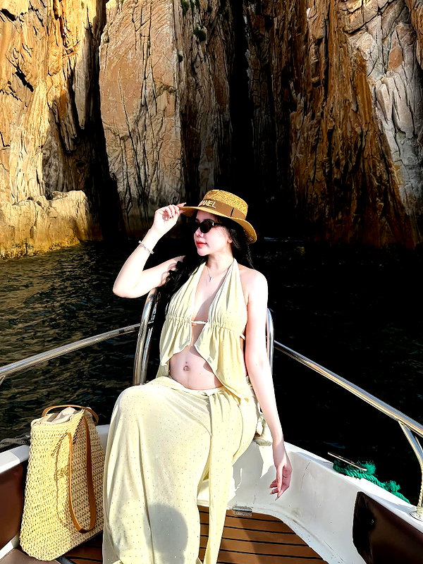 lyhythuedoxinh instagram image archive image