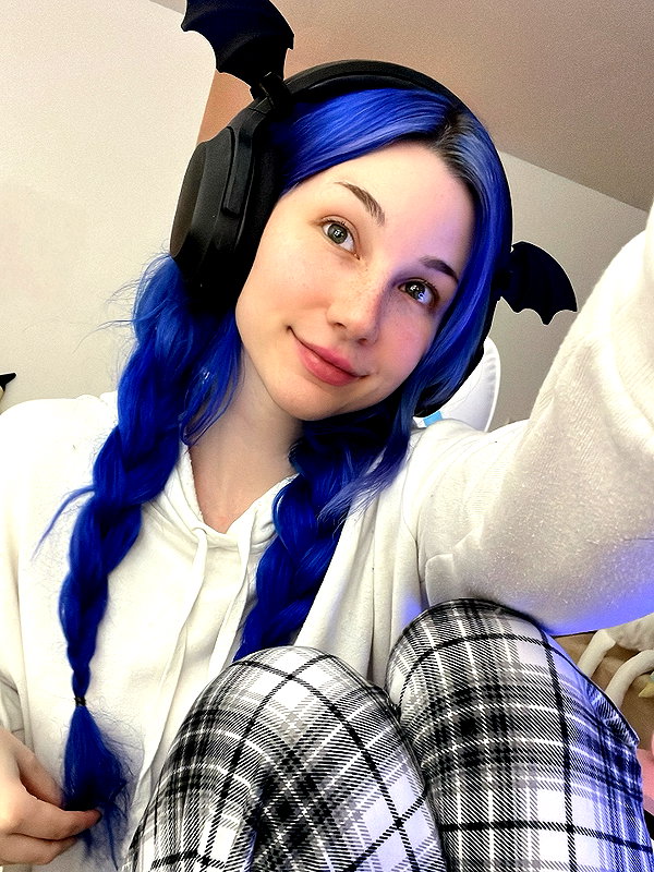danielle.mercedie instagram image archive image
