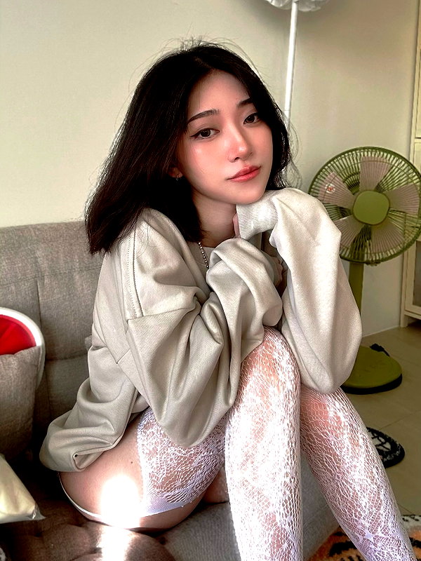 ge.more_x instagram image archive image