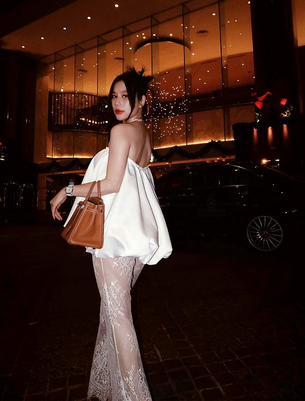 lyhythuedoxinh instagram image archive image