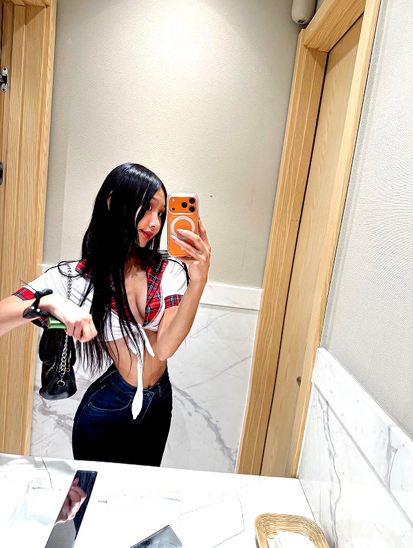 indra0102_ instagram image archive image