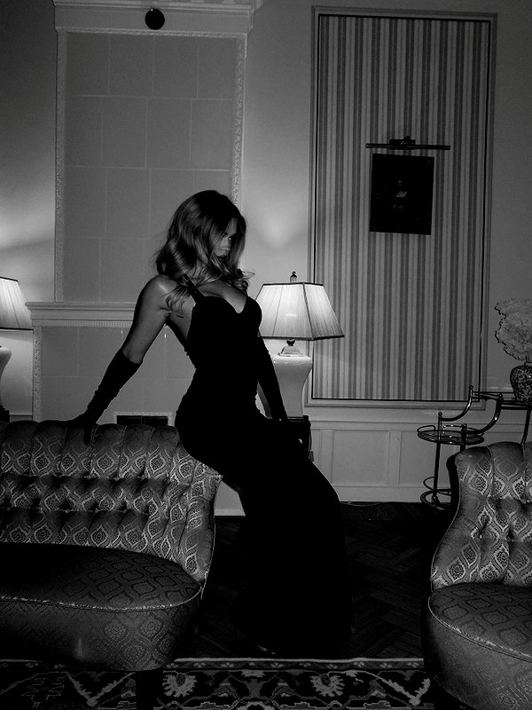 esmireal instagram image archive image