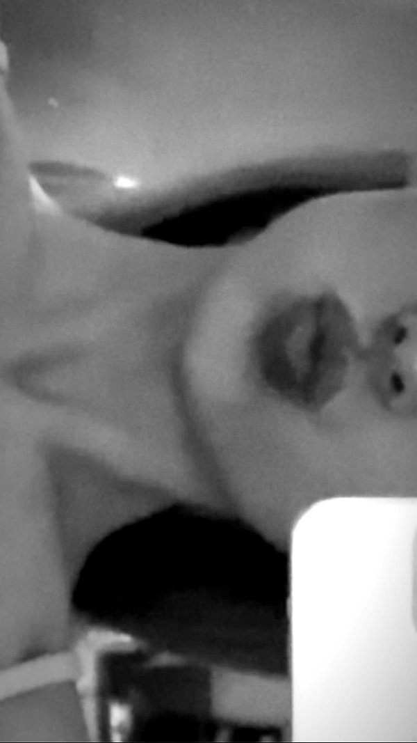 arianagrande instagram image archive image