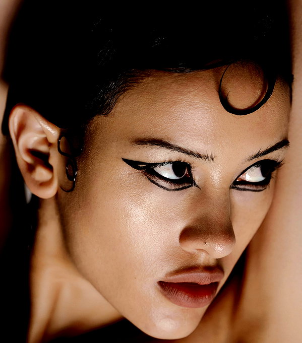 leonanaomii instagram image archive image