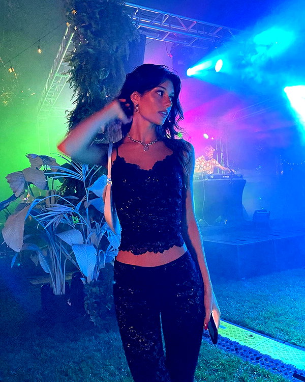 reneeebeller instagram image archive image