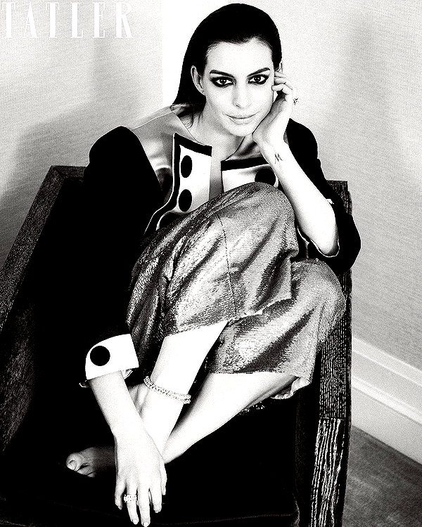 annehathaway instagram image archive image