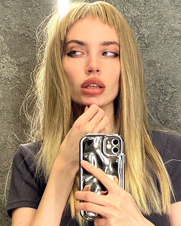 alien.hanna instagram image archive image