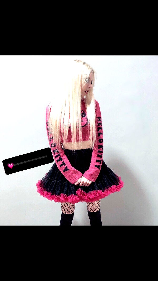 roxiechelon2 archive image