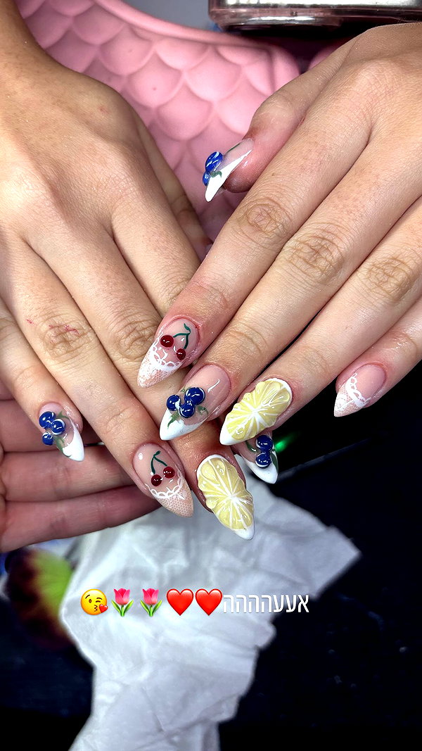 nails.by.natashi instagram image archive image