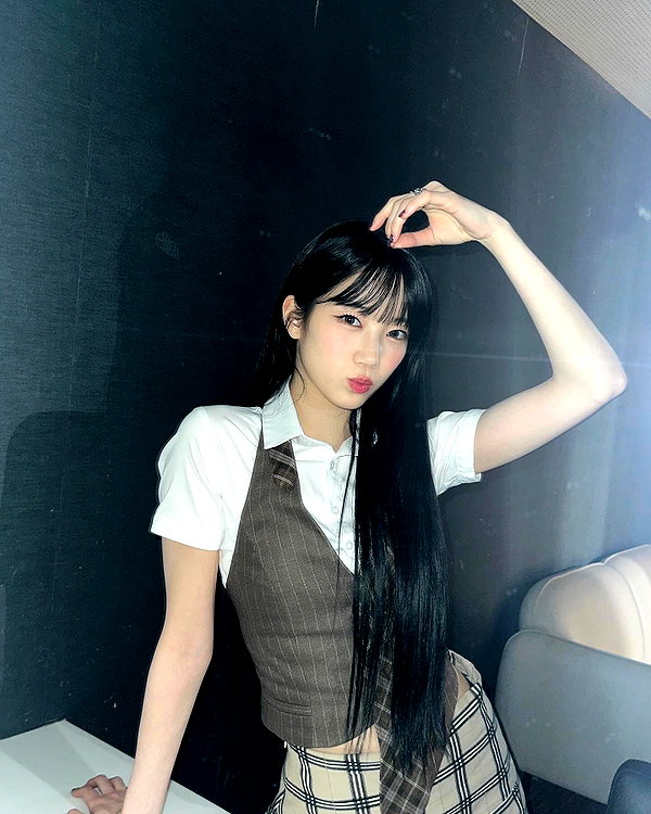 zuhazana instagram image archive image