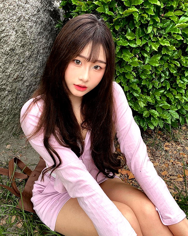 lai_931201 instagram image archive image