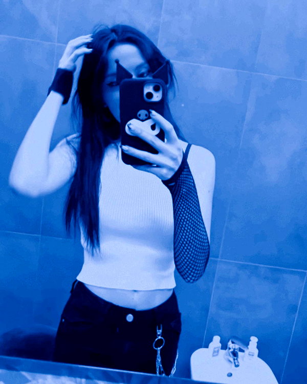 nishymoon_ instagram image archive image