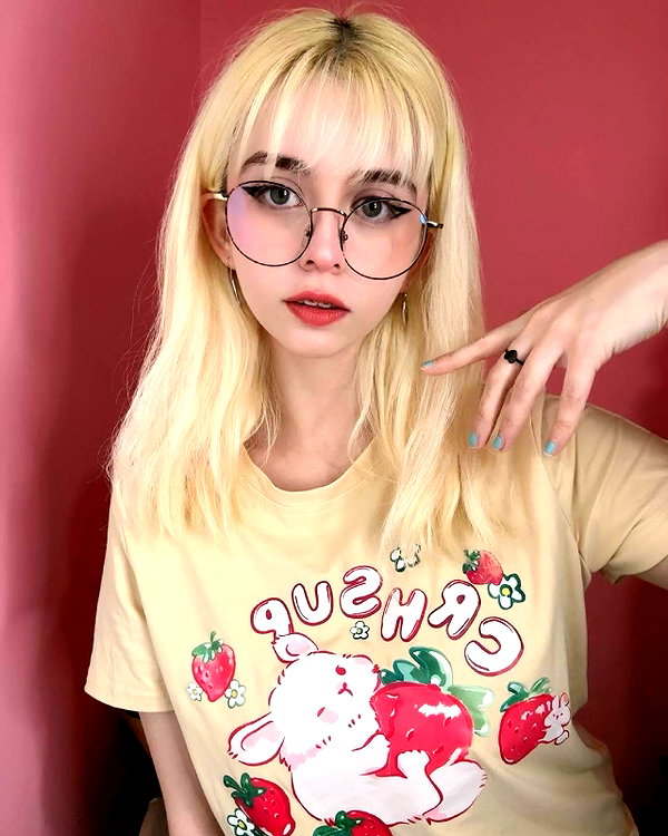 luly1980s instagram image archive image