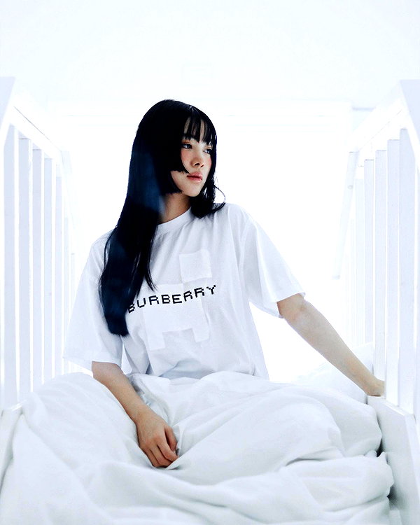 emily.ghoul instagram image archive image