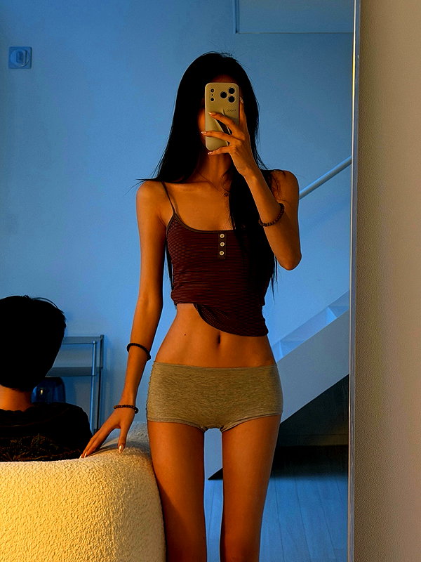 daxbin instagram image archive image