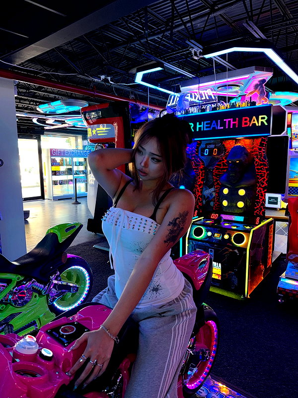 cellow111 instagram image archive image