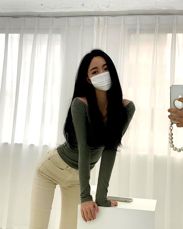 daxbin instagram image archive image