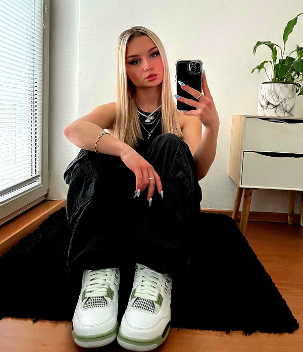 kiara.jlks instagram image archive image
