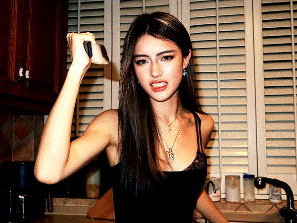 claire_is_miiii instagram image archive image
