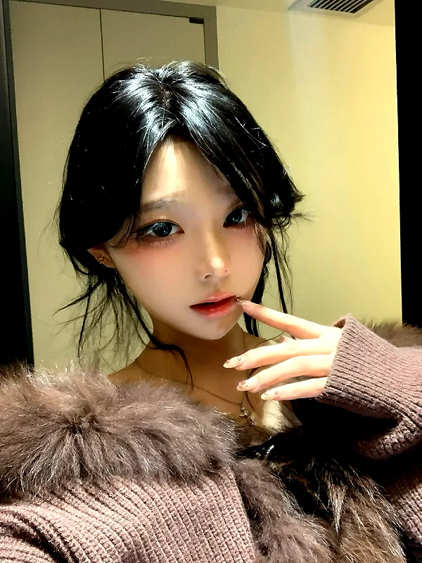 yingyinng_ instagram image archive image