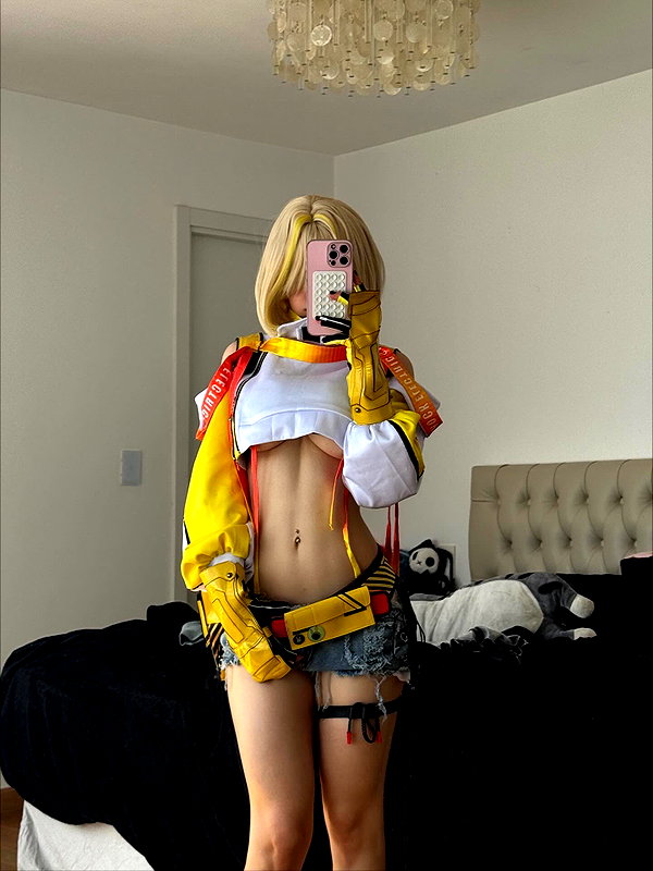 nicoleponyxo instagram image archive image
