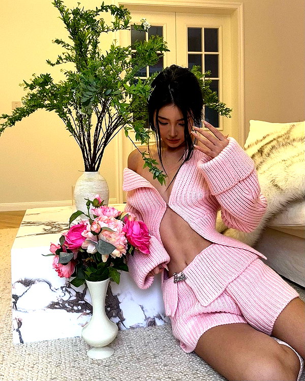 ll.lu1s instagram image archive image