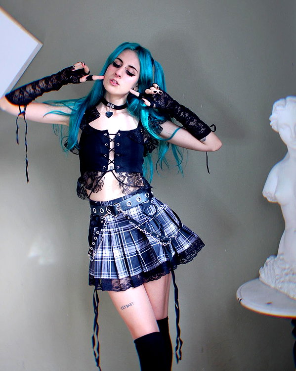 jadelaverne instagram image archive image